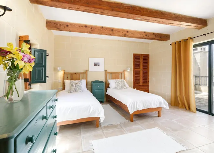 Villa Dar Ta' Censina With Private Pool *