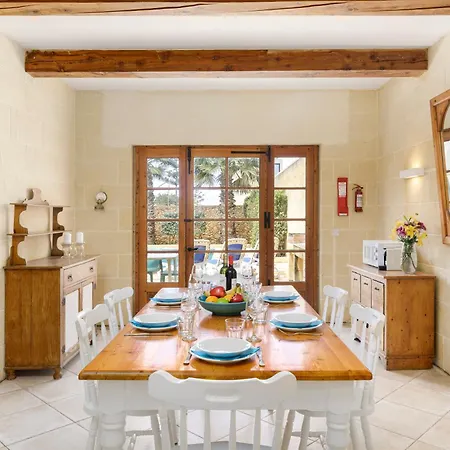 Villa Dar Ta' Censina With Private Pool