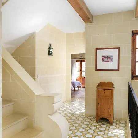 Dar Ta' Censina With Private Pool *