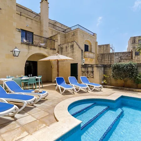 Dar Ta' Censina With Private Pool Villa