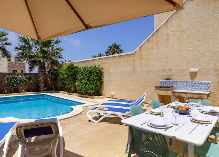 Dar Ta' Censina With Private Pool וילה